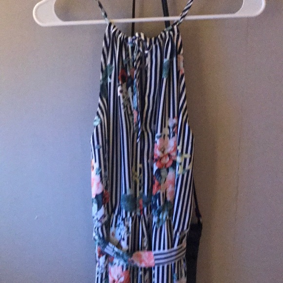 Jumper - Picture 2 of 2